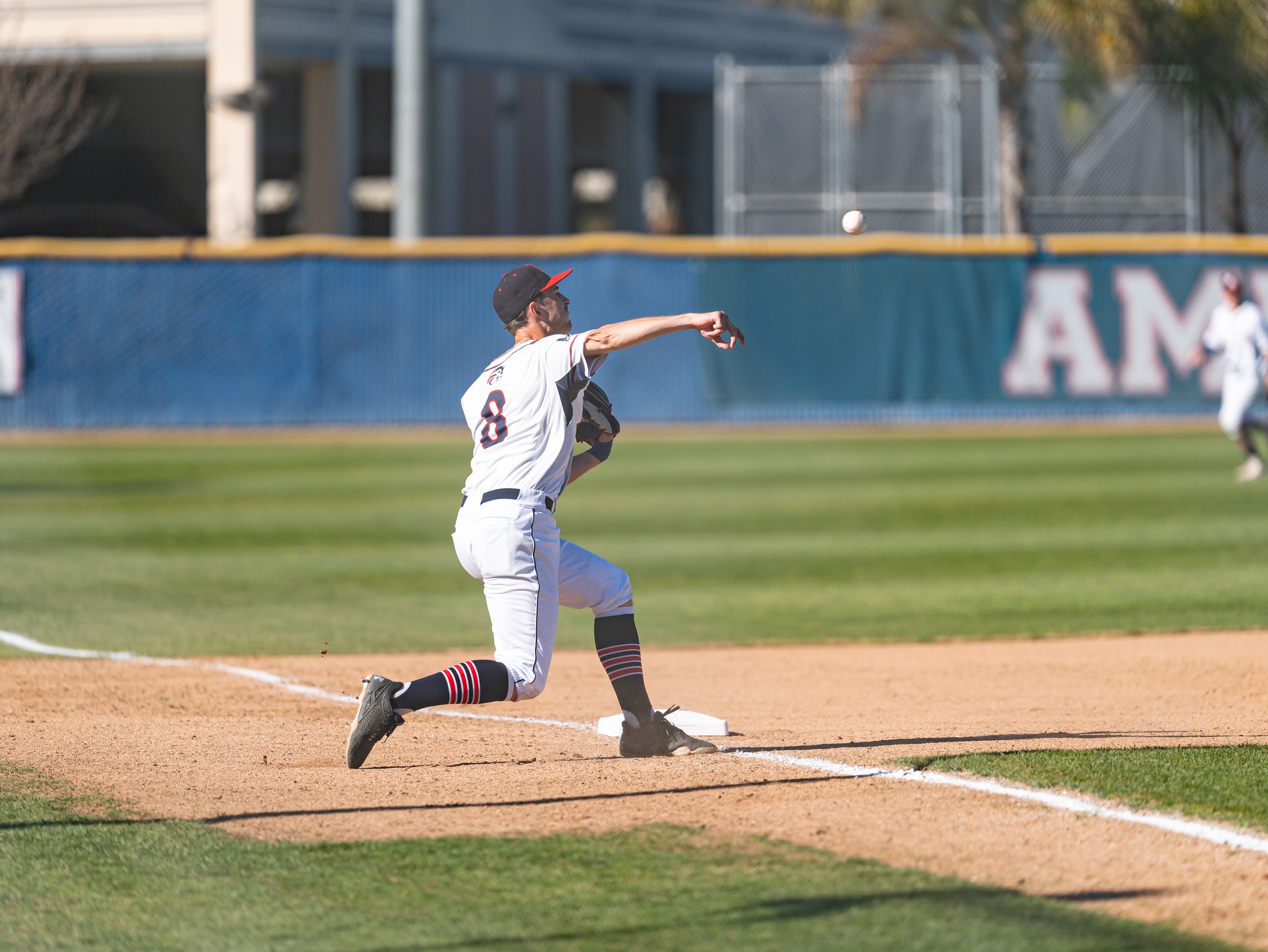 BEAVERS FALL 5-4 TO DELTA COLLEGE